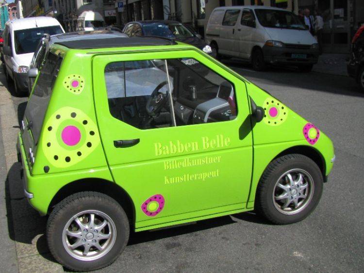Машина маленькая Алиса