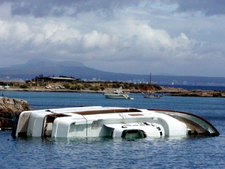 sunk yachts