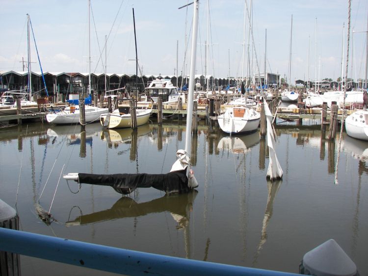 sunk yachts