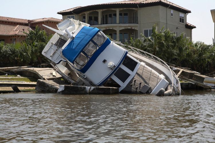 sunk yachts