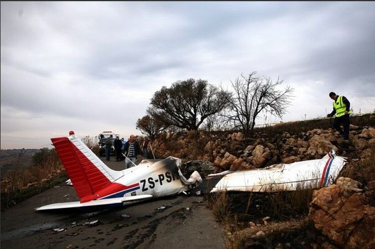 the plane fell on a jeep
