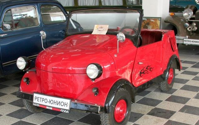 retro car museum