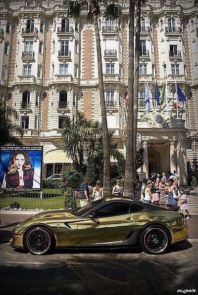 Gold Ferrari 599 GTB