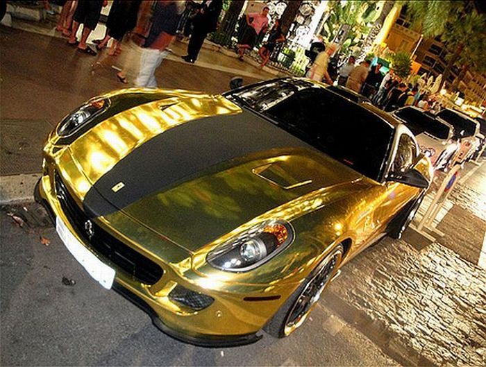 Gold Ferrari 599 GTB