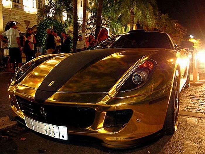 Gold Ferrari 599 GTB