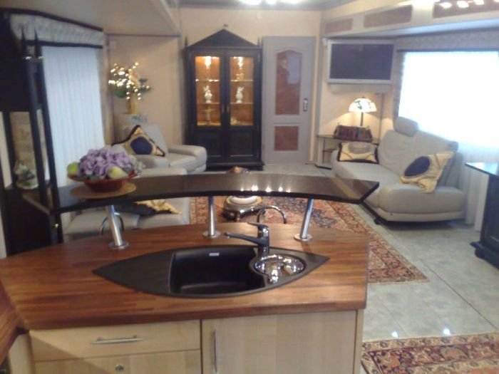mobile home