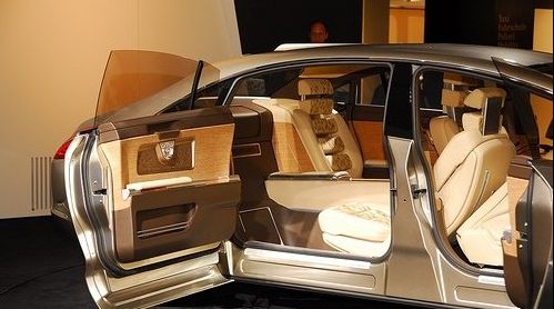 Mercedes Benz F700