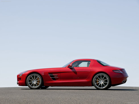 Mercedes-Benz SLS AMG