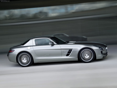 Mercedes-Benz SLS AMG