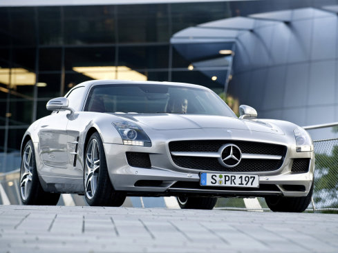 Mercedes-Benz SLS AMG