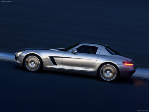 Mercedes-Benz SLS AMG