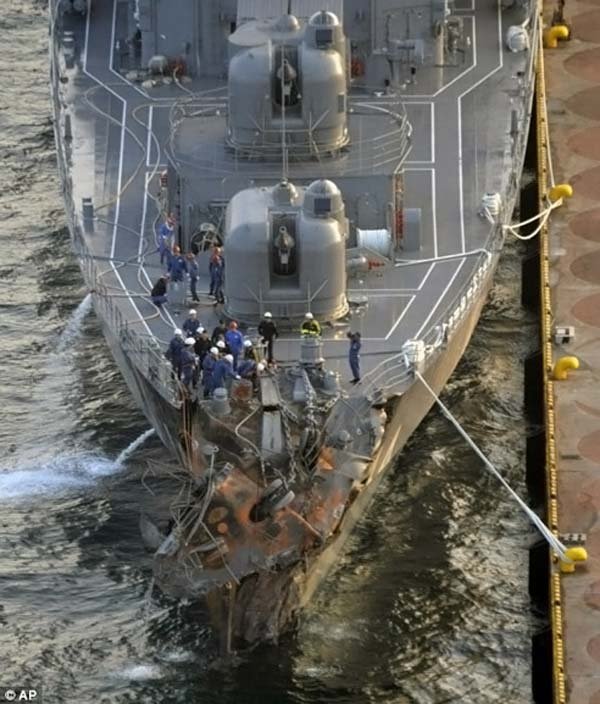 Self-Defense Force destroyer JS Kurama, Japan vs. civilian vessel Carina Star, South Korea