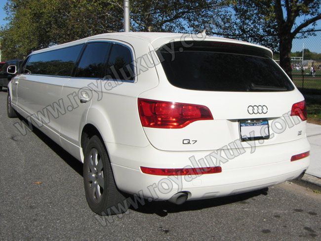 Audi Q7 (long version)