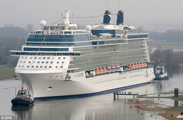 Celebrity Eclipse, carry 2,852 passengers