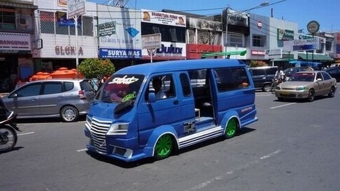 unusual car in Indonesia