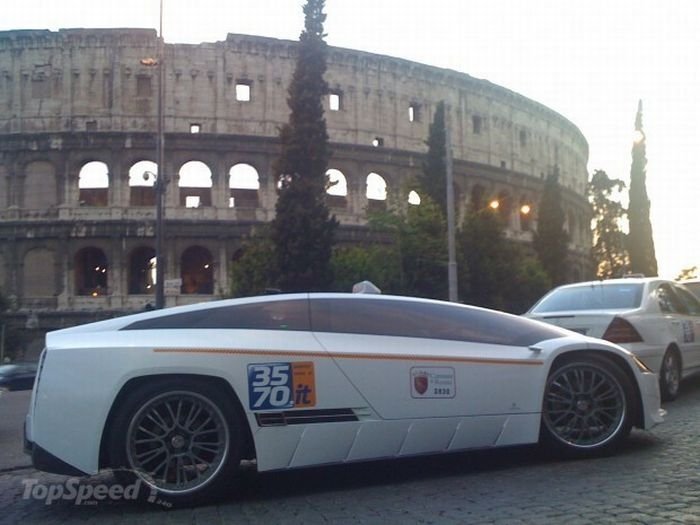 Taxi in Rome, Italy, Giugiaro Quaranta concept