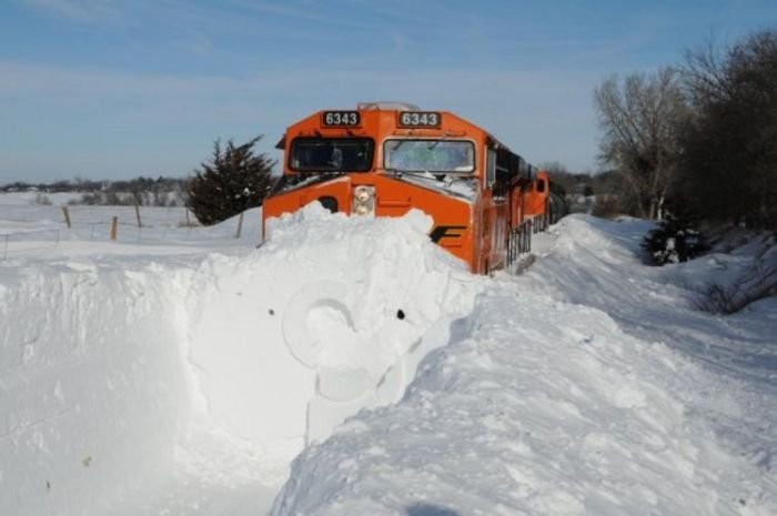 rotary snowplow train