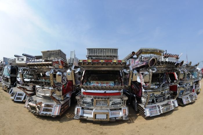 Dekotora, Japanese trucks