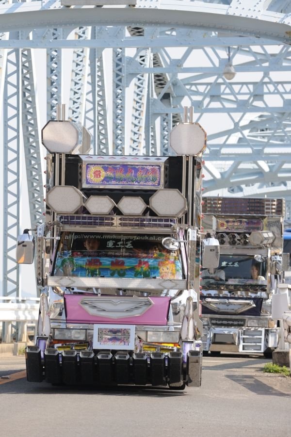 Dekotora, Japanese trucks