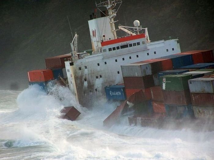 container ship accident