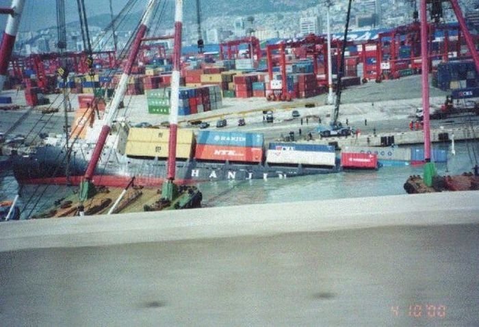 container ship accident