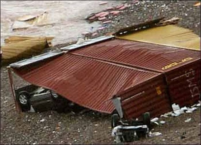 container ship accident