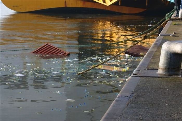 container ship accident