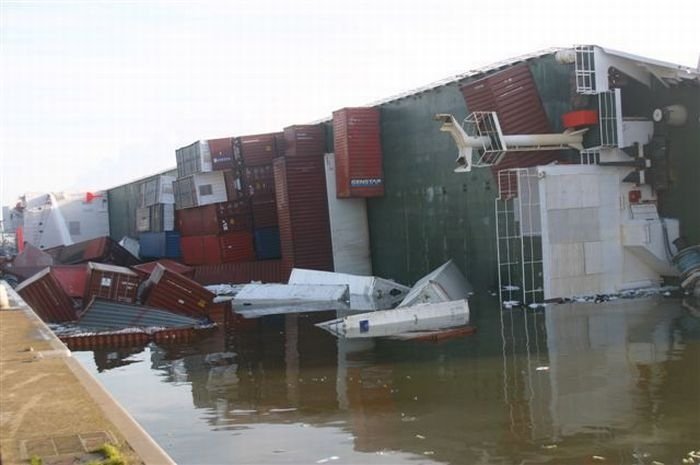 container ship accident