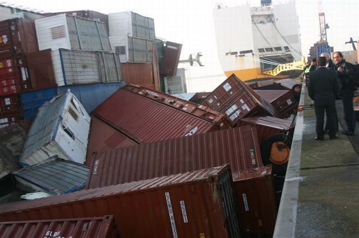 container ship accident