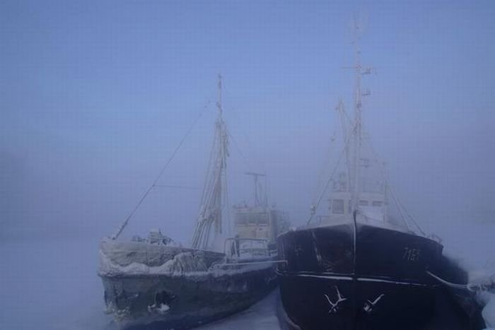 ships at winter