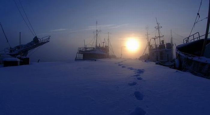 ships at winter