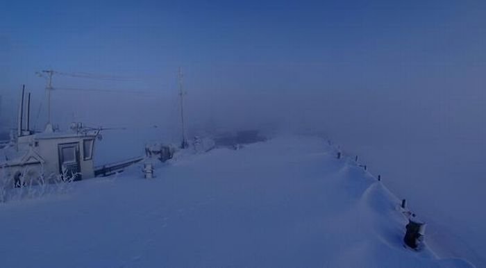 ships at winter