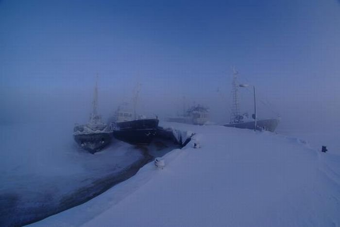 ships at winter
