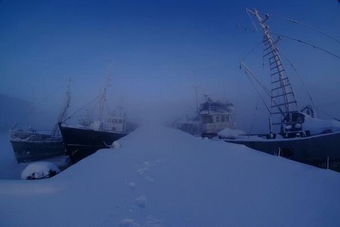 ships at winter