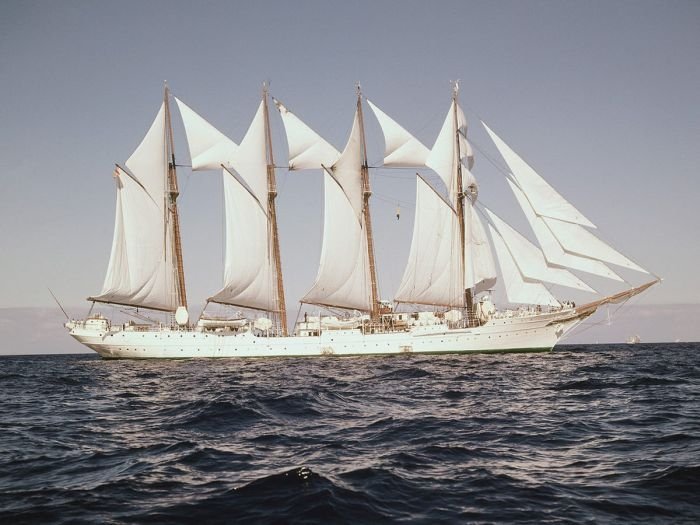 schooner sailing vessel