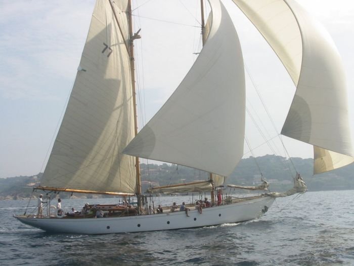 schooner sailing vessel