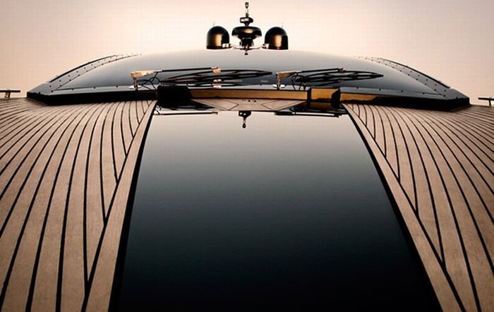 Hedonist yacht by Art of Kinetik