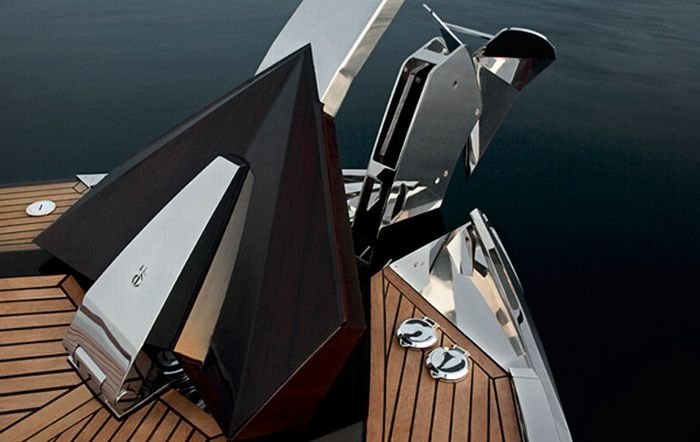 Hedonist yacht by Art of Kinetik