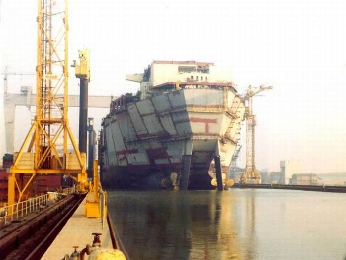 construction of the batillus-class supertanker