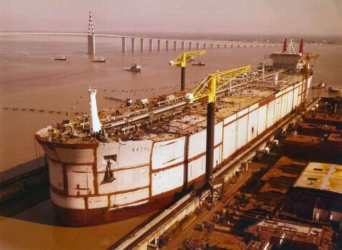 construction of the batillus-class supertanker