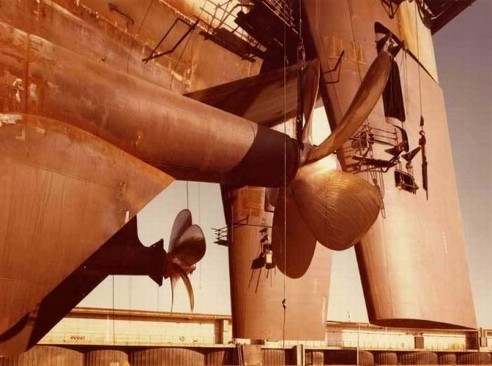 construction of the batillus-class supertanker