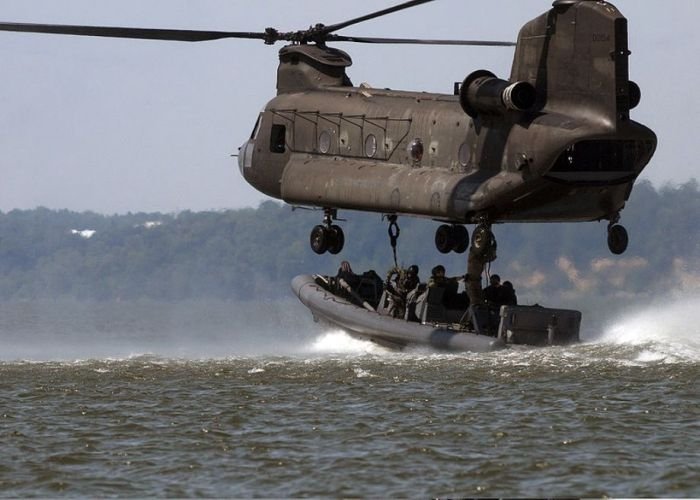 Boeing CH-47 Chinook