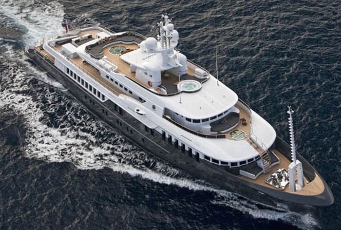 superyacht sirius