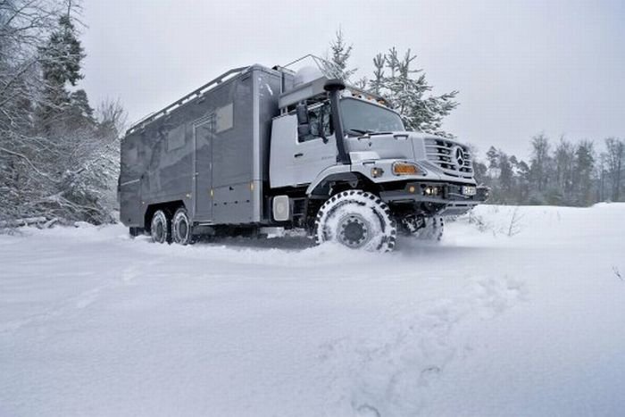 Mercedes-Benz Hunter 6x6 Zetros Truck