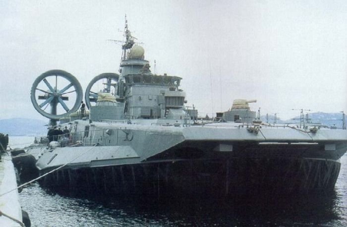 Pomornik, Zubr class hovercraft