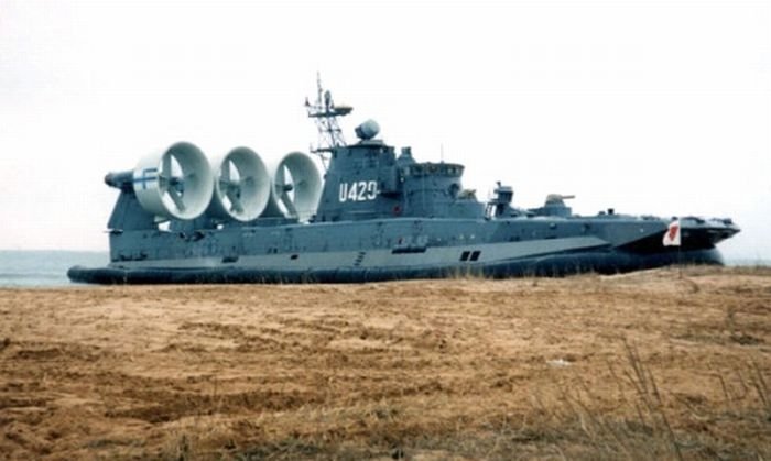 Pomornik, Zubr class hovercraft