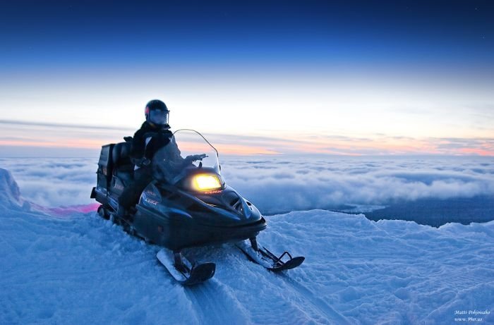 Polaris 4k snowmobile
