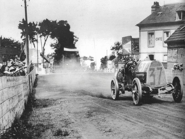 antique retro racing car