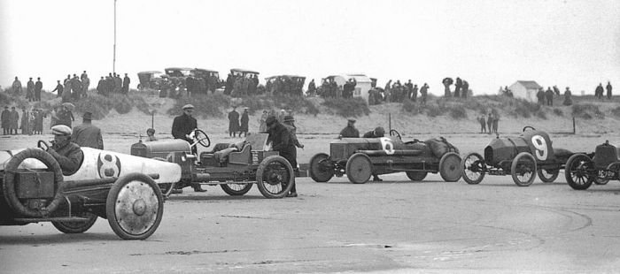 antique retro racing car