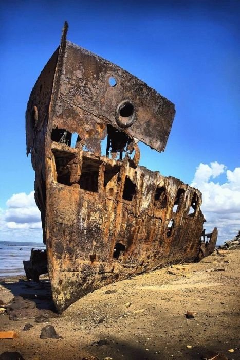 shipwreck